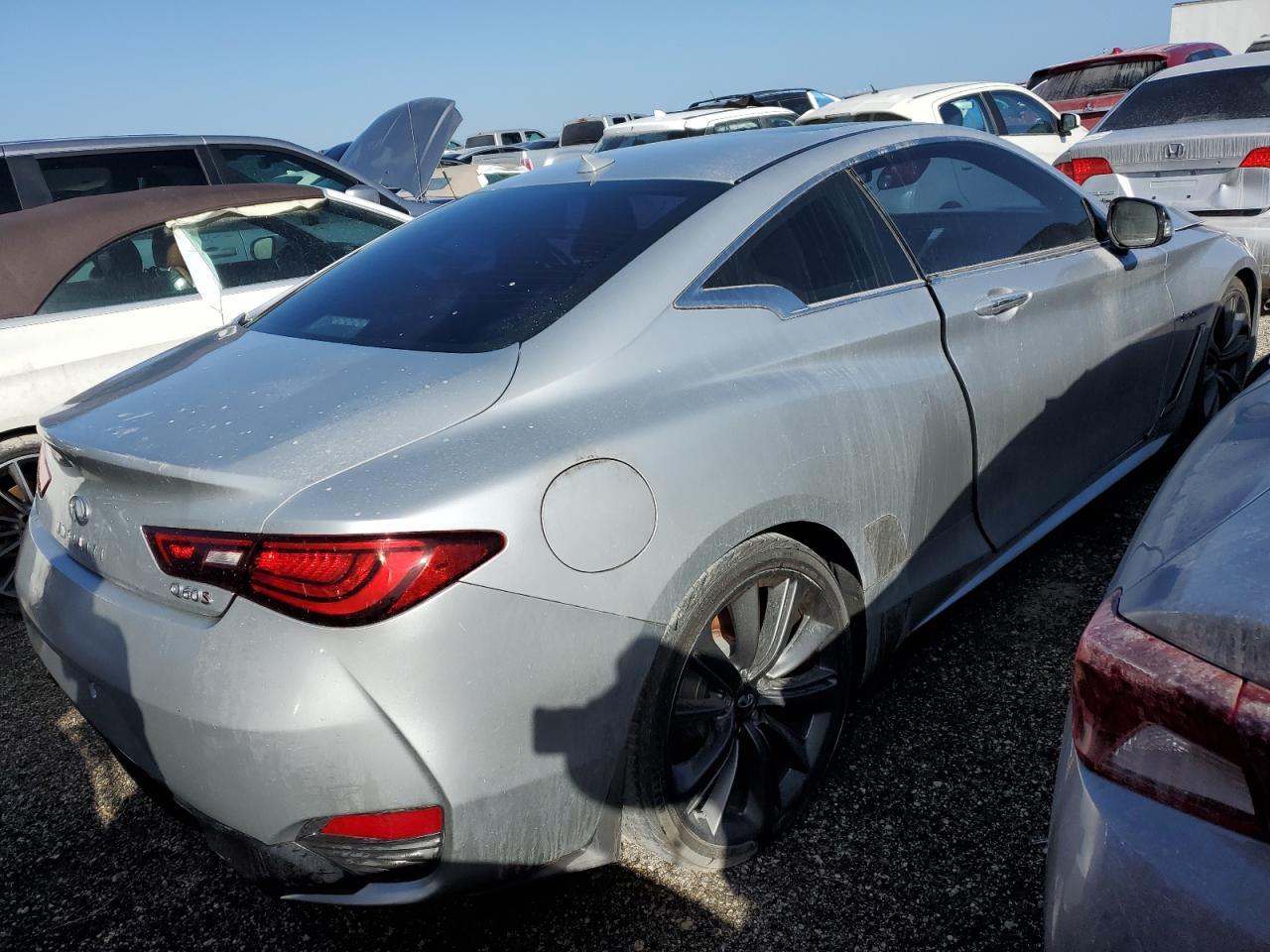 2019 Infiniti Q60 Red Sport 400 - Фото 3