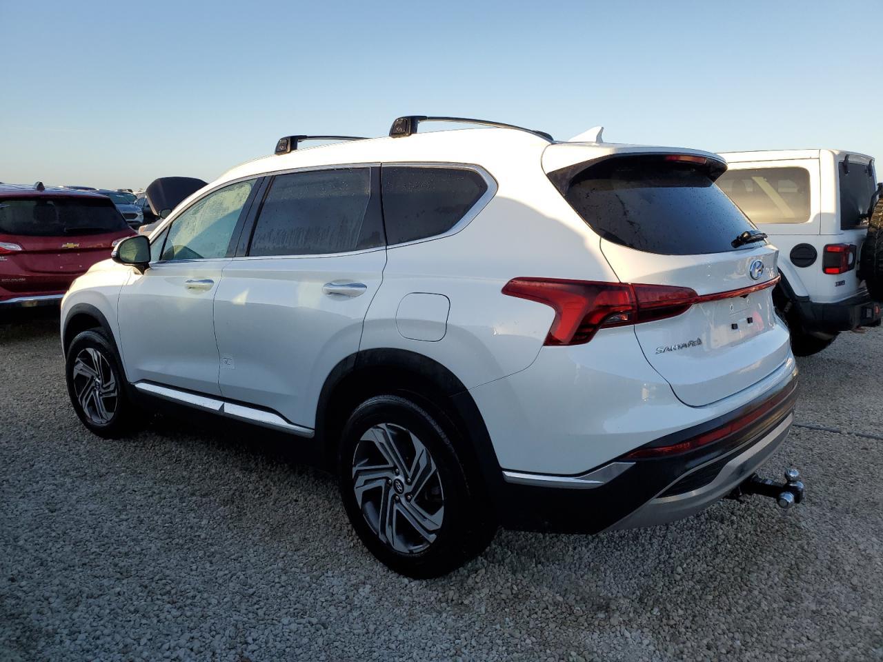 2022 Hyundai Santa Fe Sel - Image 2