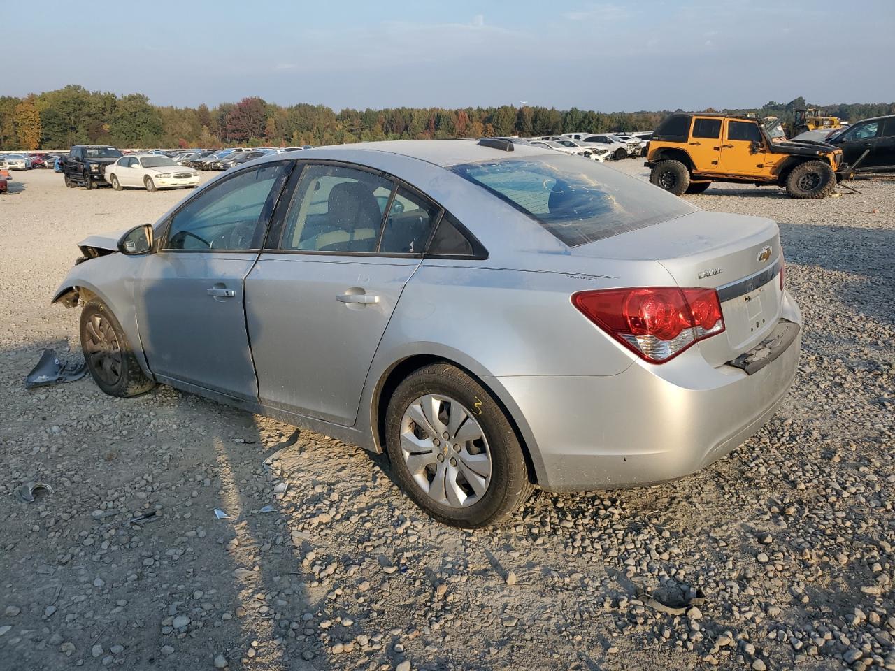 2016 Chevrolet Cruze Limited Ls - Image 2
