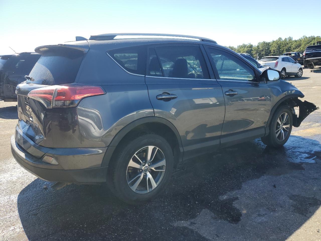 2017 Toyota Rav4 Xle - Фото 3
