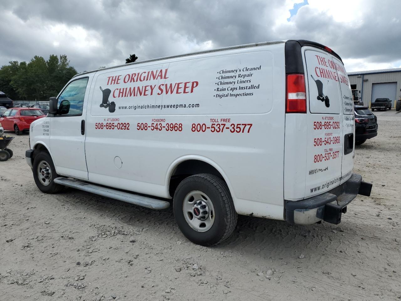 2017 GMC Savana G2500 - Фото 2