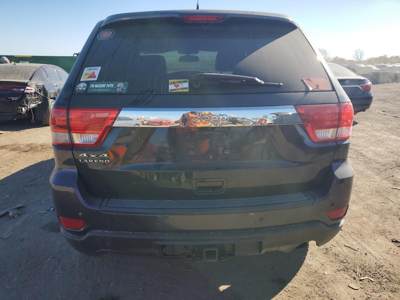2013 Jeep Grand Cherokee Laredo - Image 6