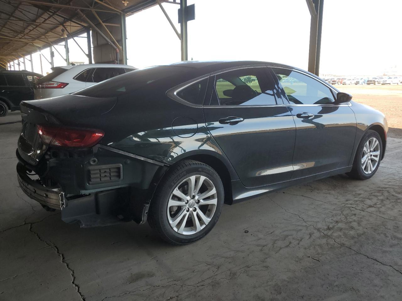 2016 Chrysler 200 Limited - Image 3