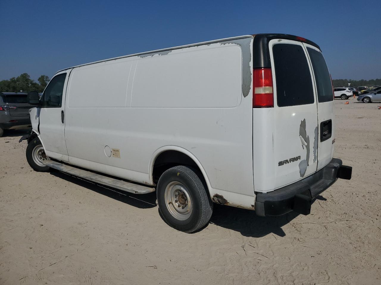 2008 GMC Savana G2500 - Фото 2
