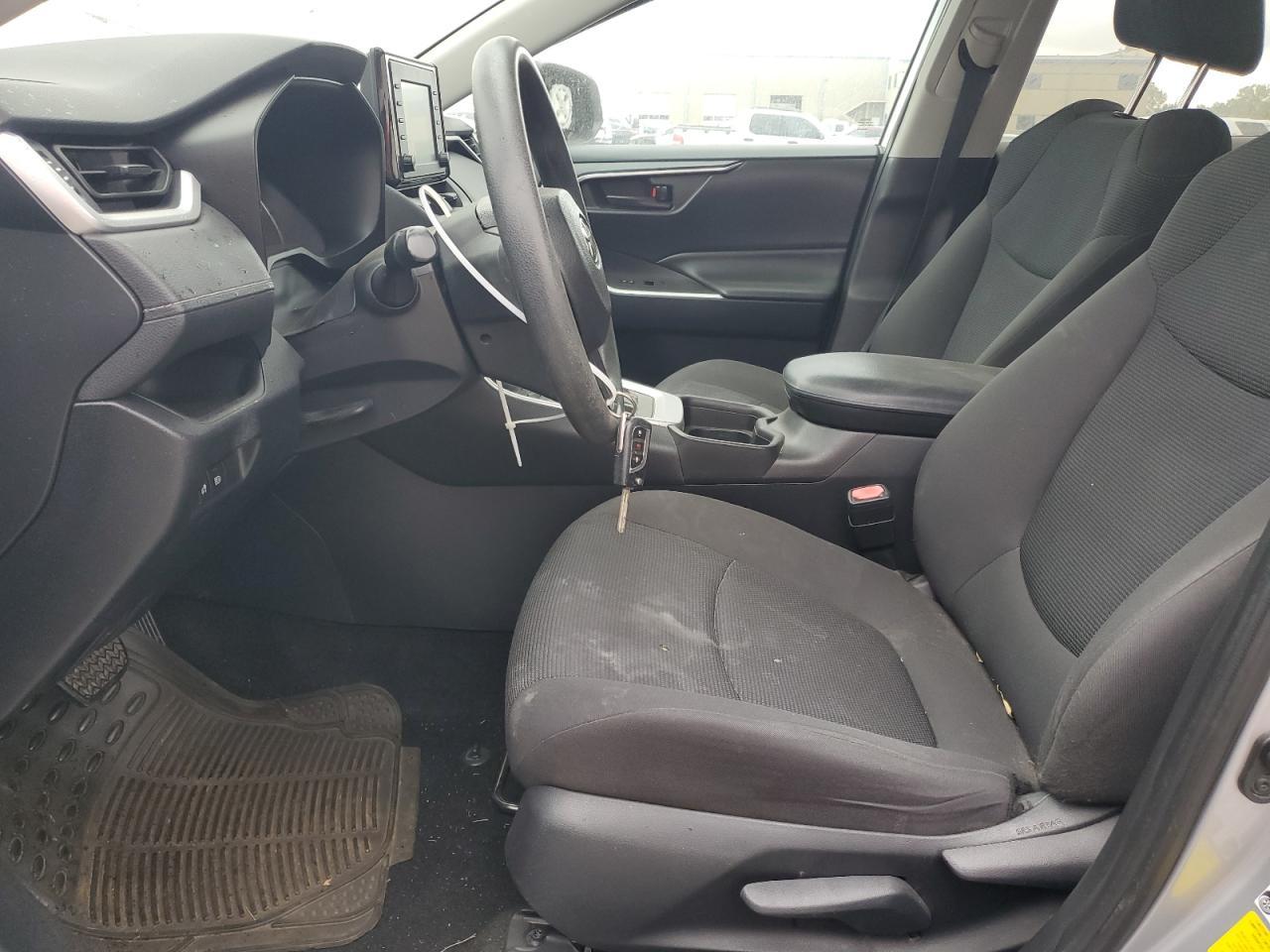 2019 Toyota Rav4 Le - Image 7
