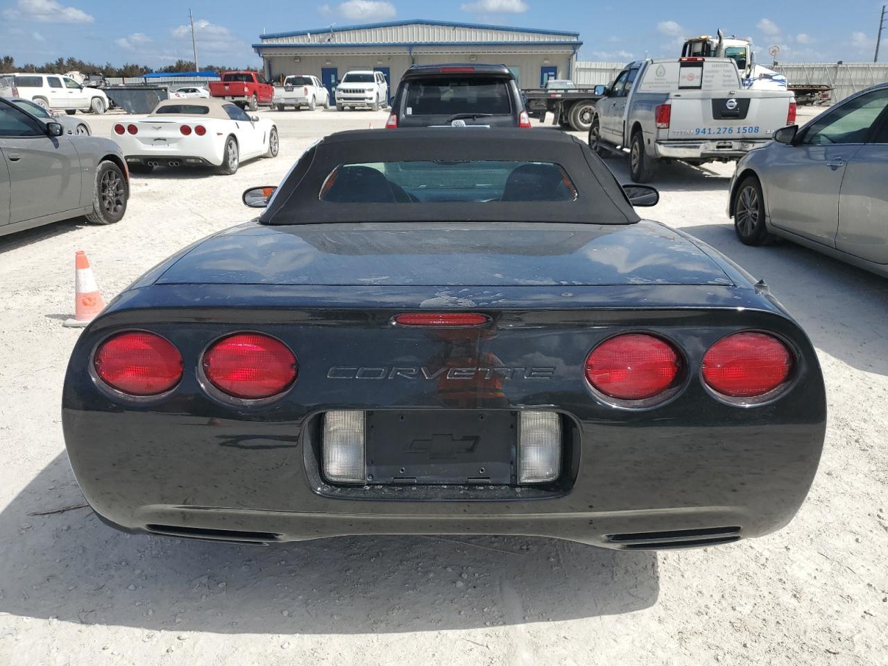 2004 Chevrolet Corvette - Фото 6
