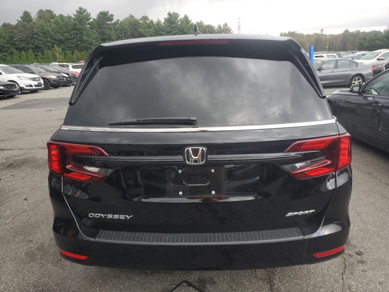 2024 Honda Odyssey Sport - Image 6