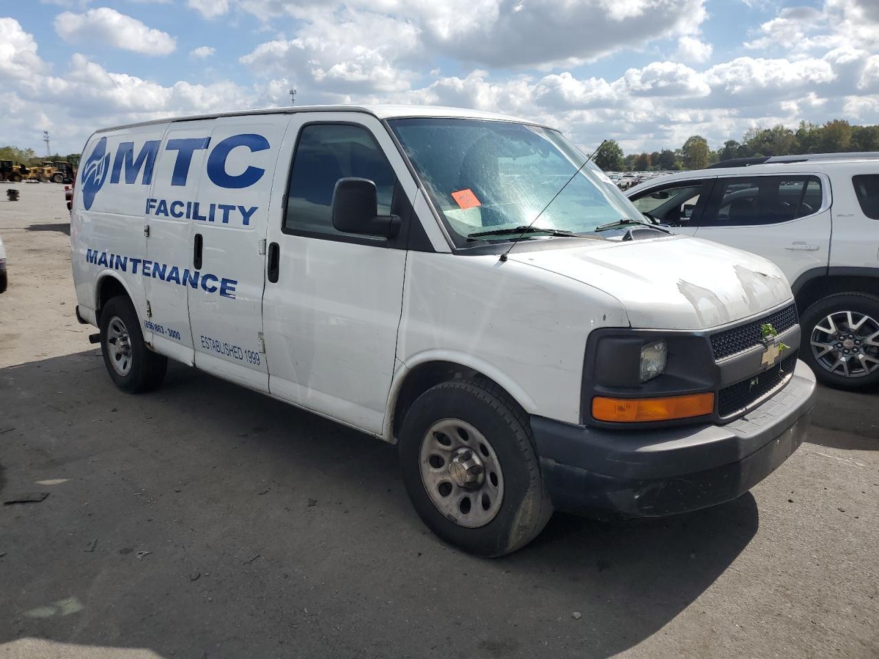 2012 Chevrolet Express G1500 - Image 4