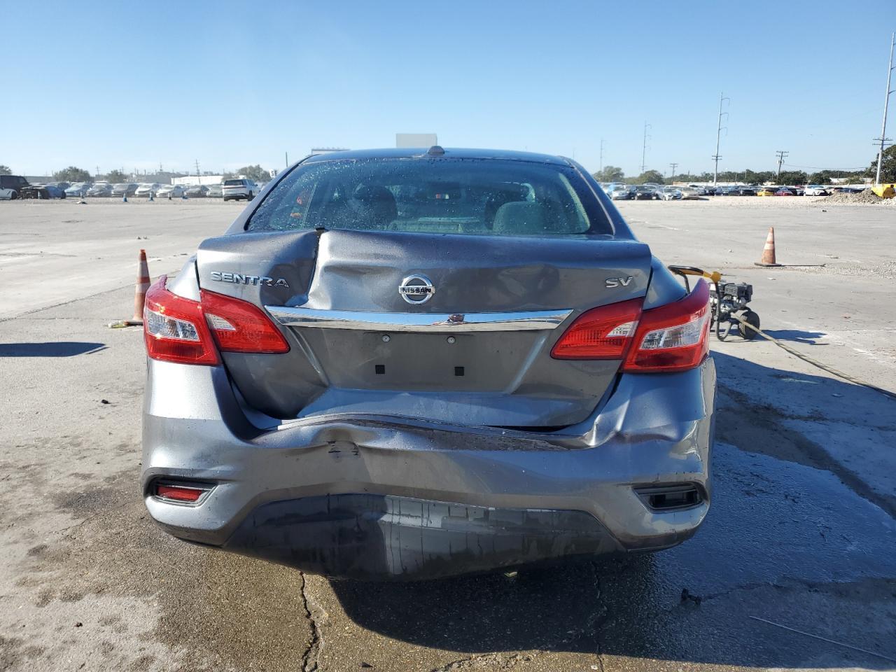 2019 Nissan Sentra S - Фото 6