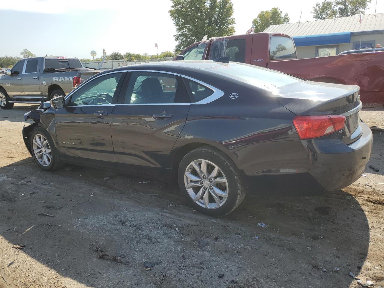 2019 Chevrolet Impala Lt - Image 2