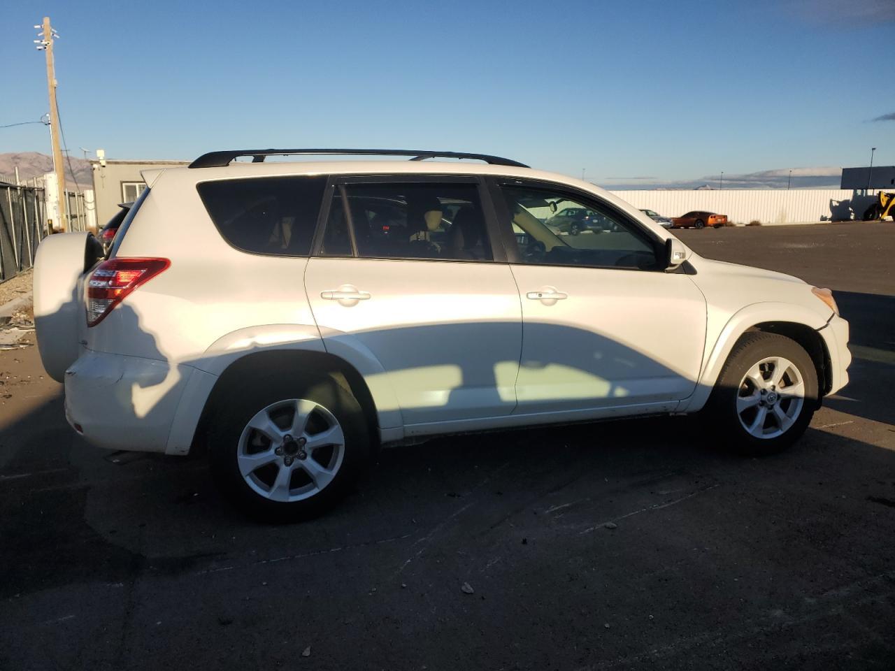 2011 Toyota Rav4 Limited - Фото 3