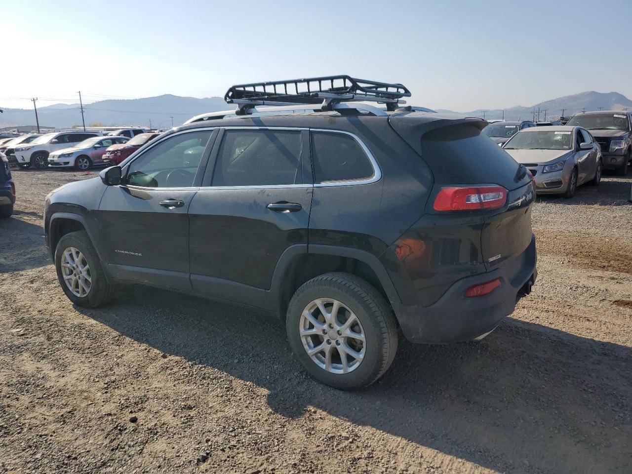 2016 Jeep Cherokee Latitude - Image 2