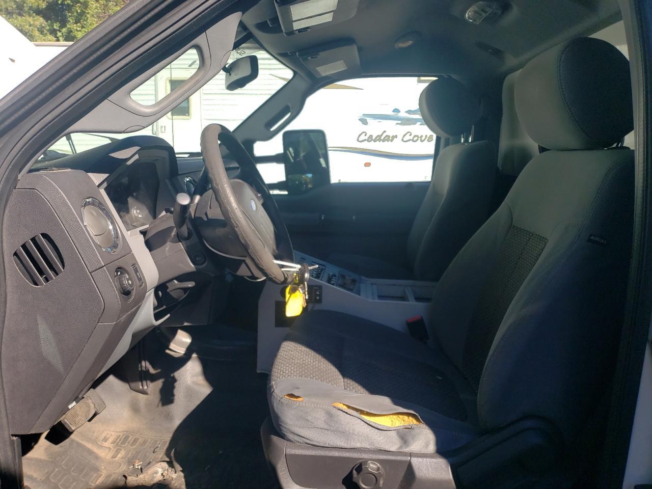 2016 Ford F550 Super Duty - Image 7