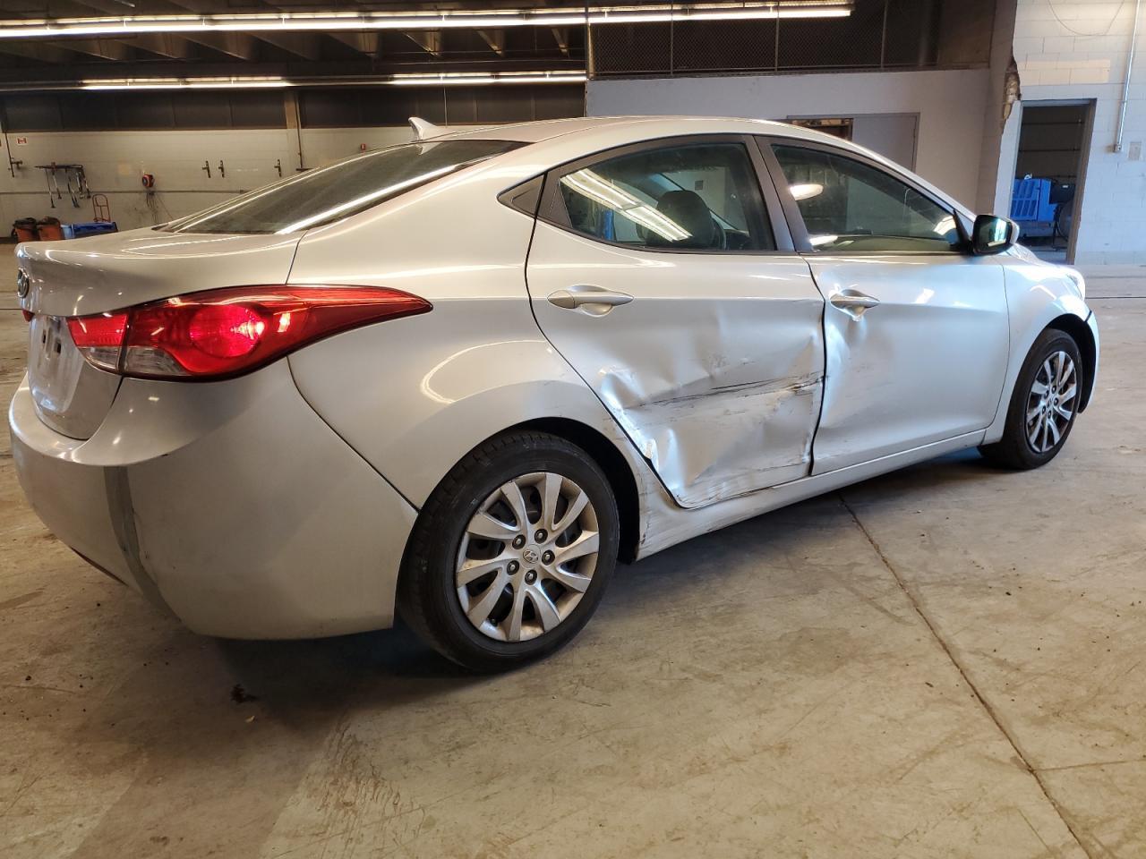 2012 Hyundai Elantra Gls - Image 3