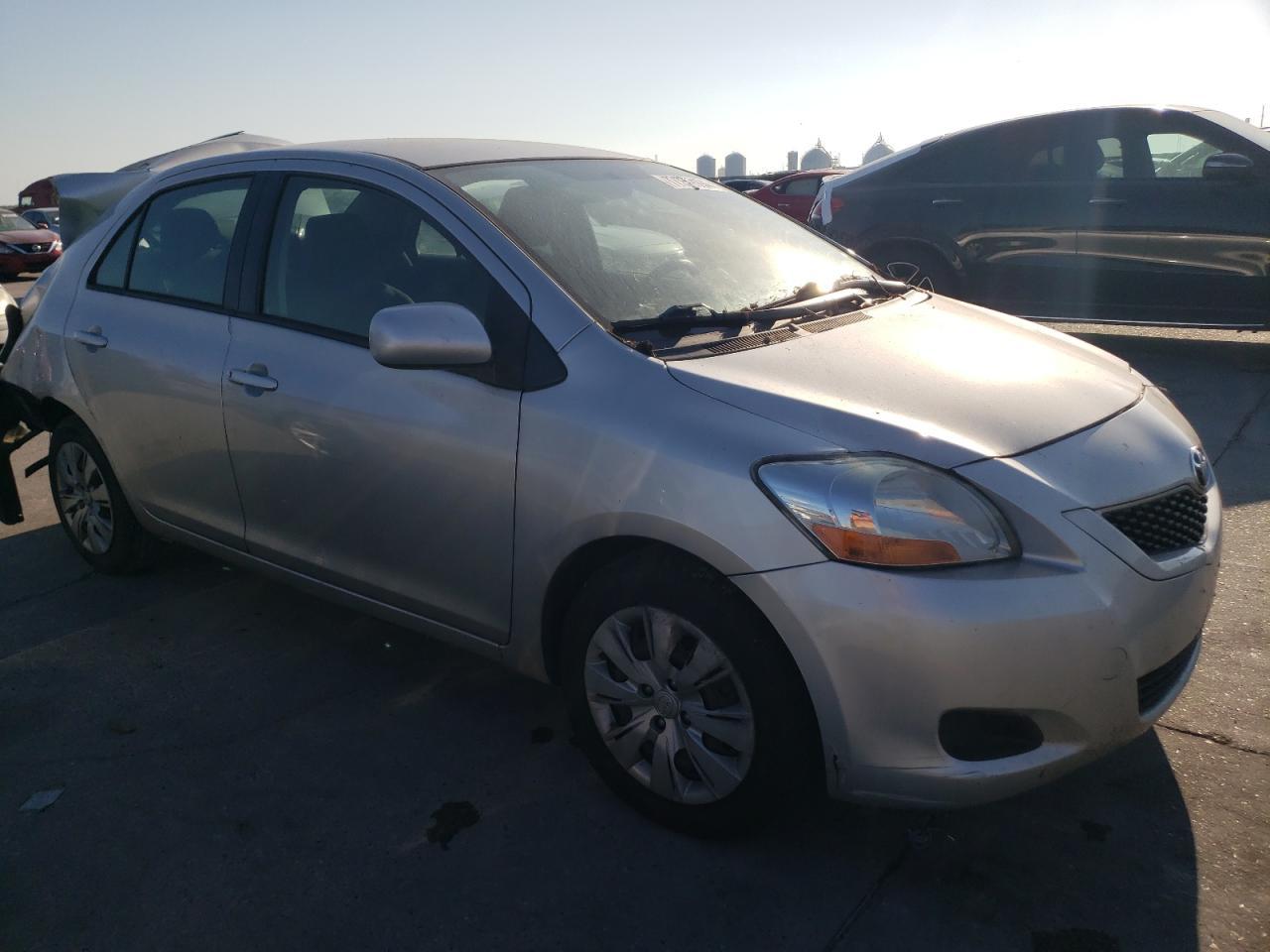 2012 Toyota Yaris - Фото 4