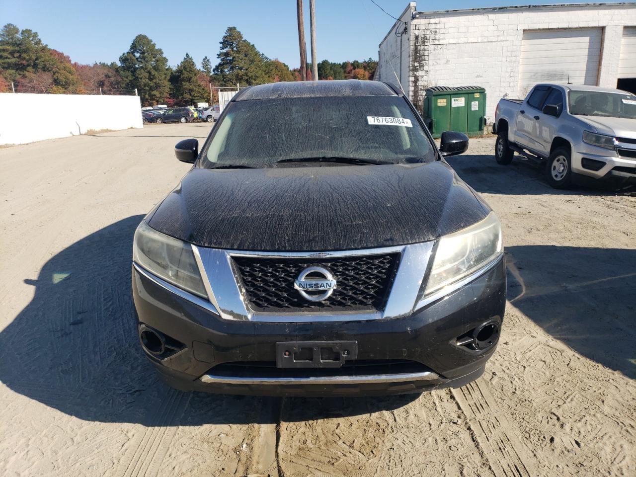 2013 Nissan Pathfinder S - Image 5