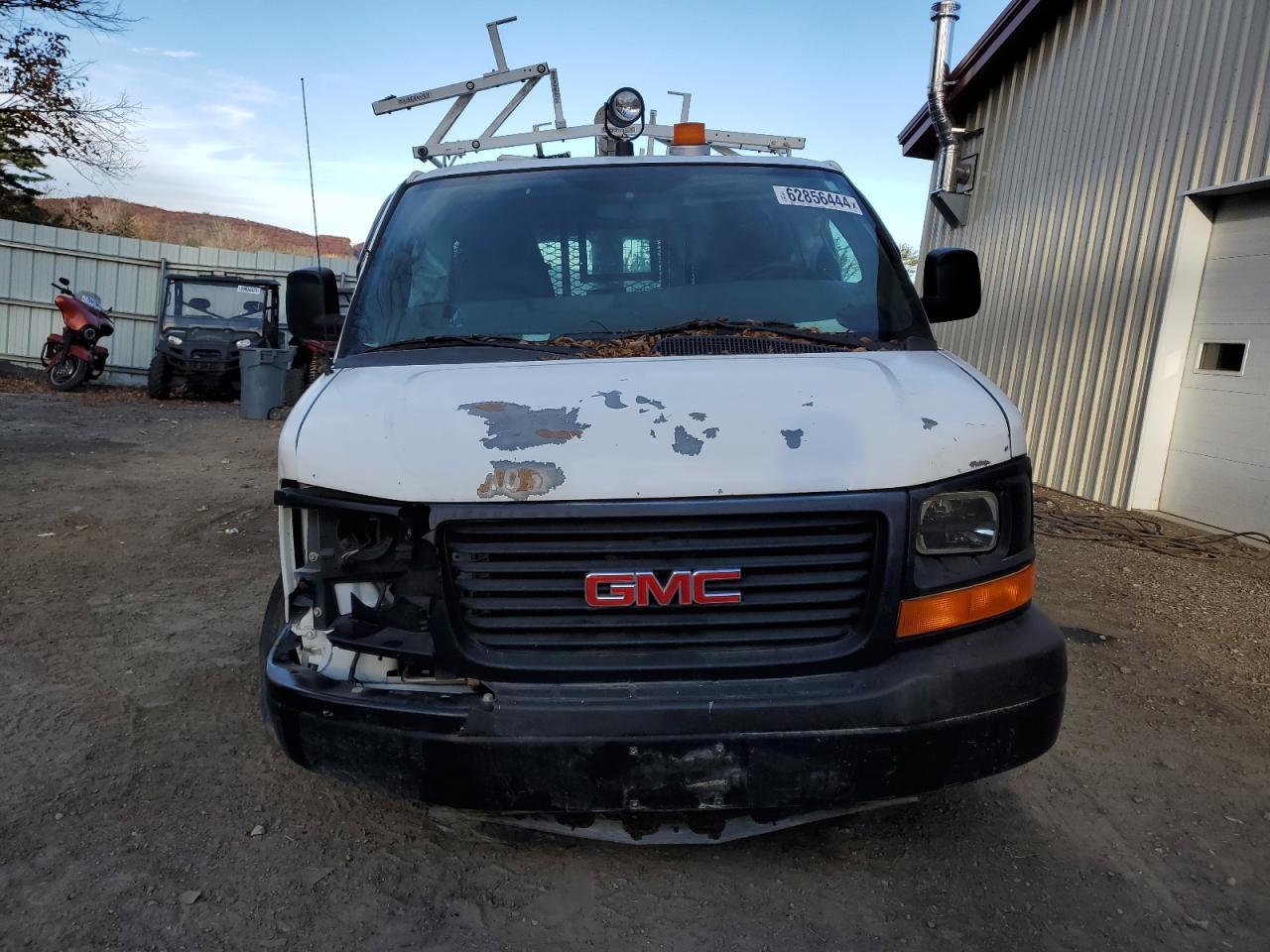 2010 GMC Savana G3500 - Image 5