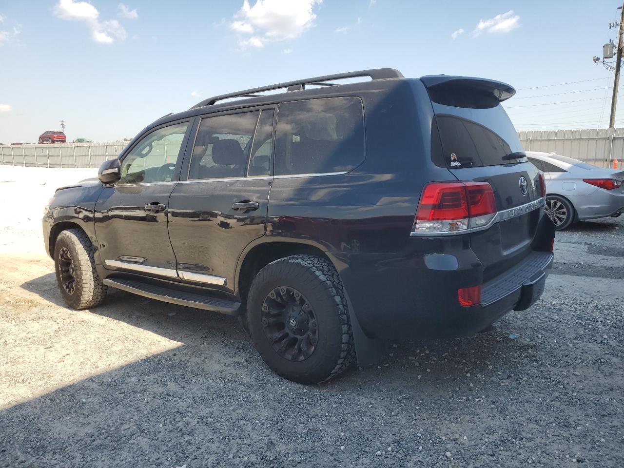 2018 Toyota Land Cruiser - Фото 2