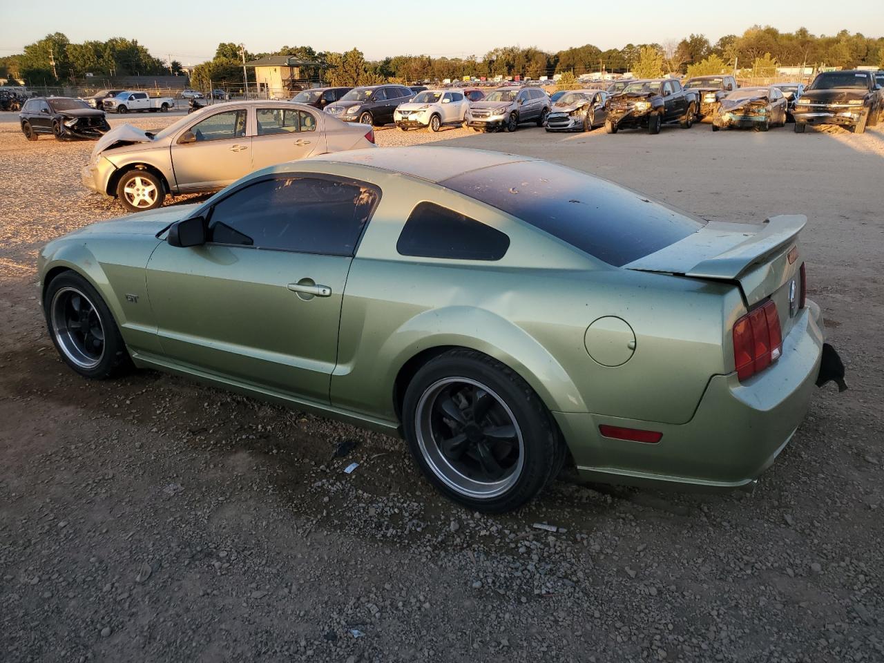 2006 Ford Mustang Gt - Фото 2