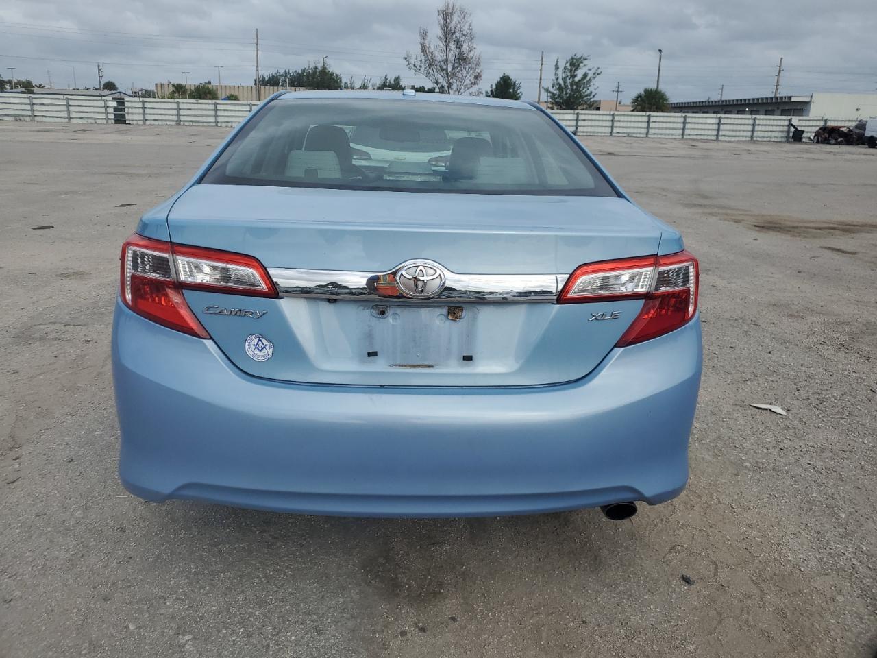 2012 Toyota Camry Base - Фото 6