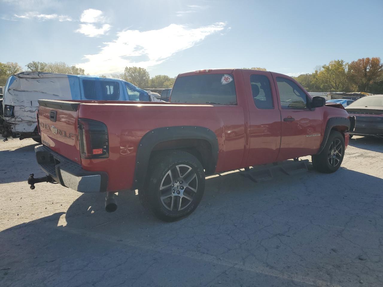 2008 Chevrolet Silverado C1500 - Фото 3