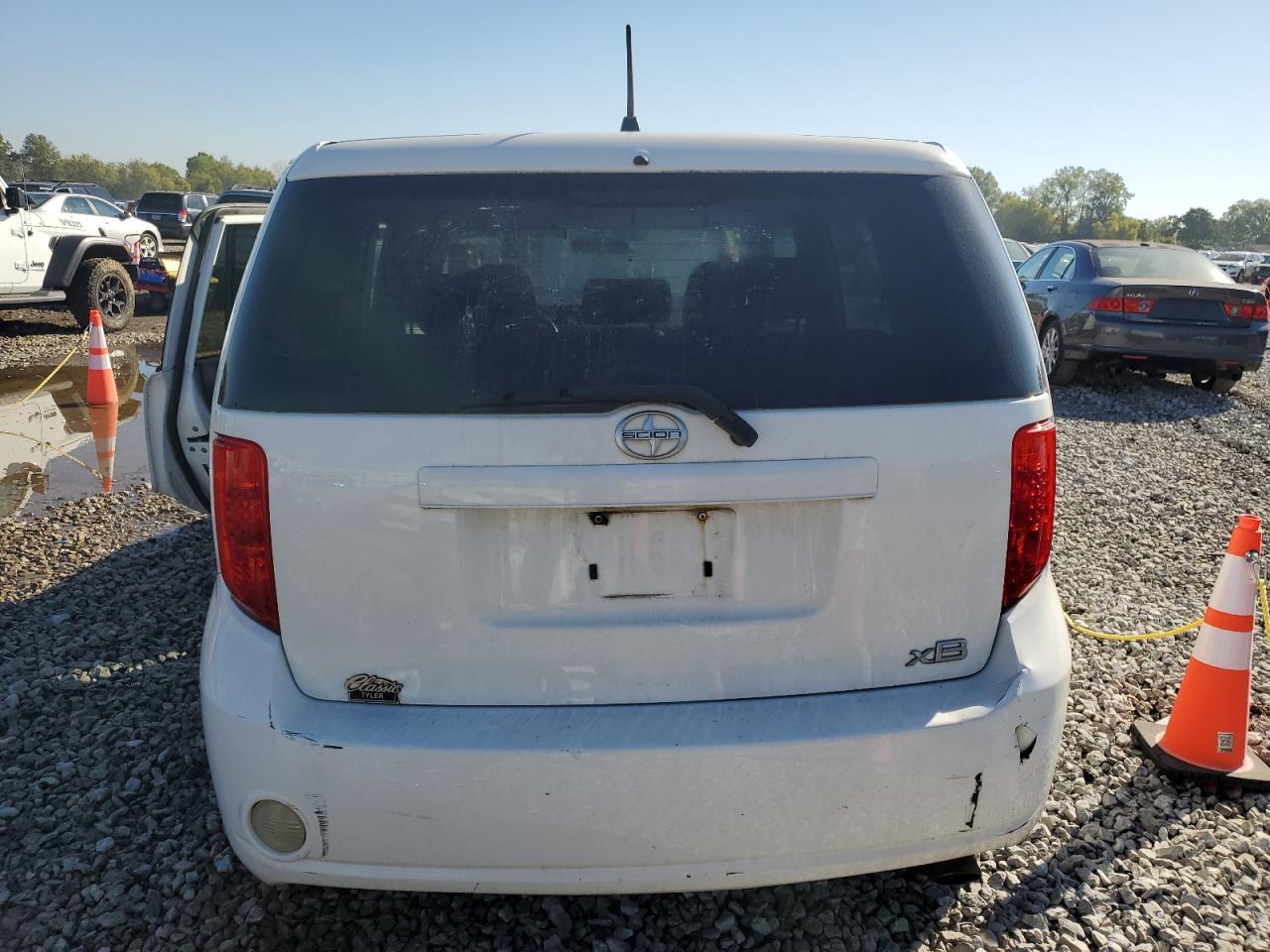 2008 Toyota Scion Xb - Image 6