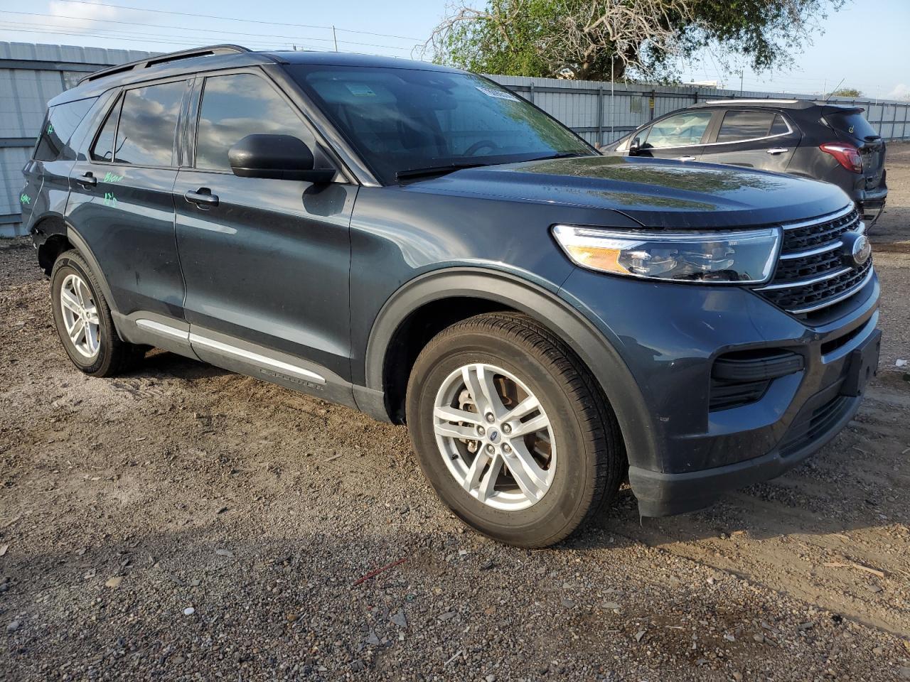 2023 Ford Explorer Xlt Xlt - Image 4