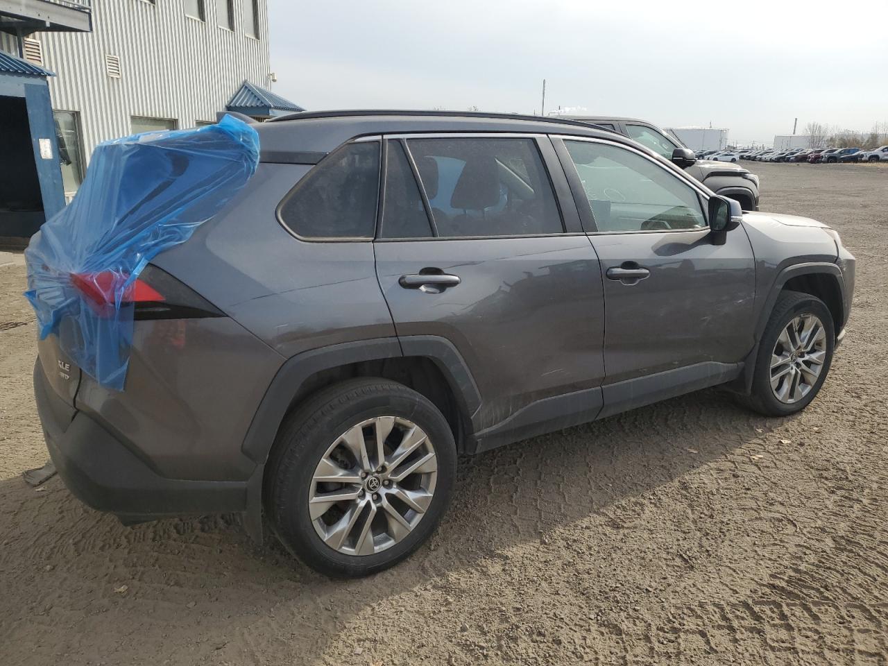 2022 Toyota Rav4 Xle Premium - Image 3