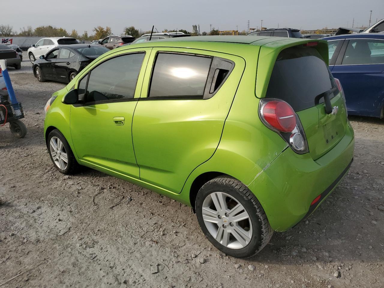 2014 Chevrolet Spark 1Lt - Фото 2