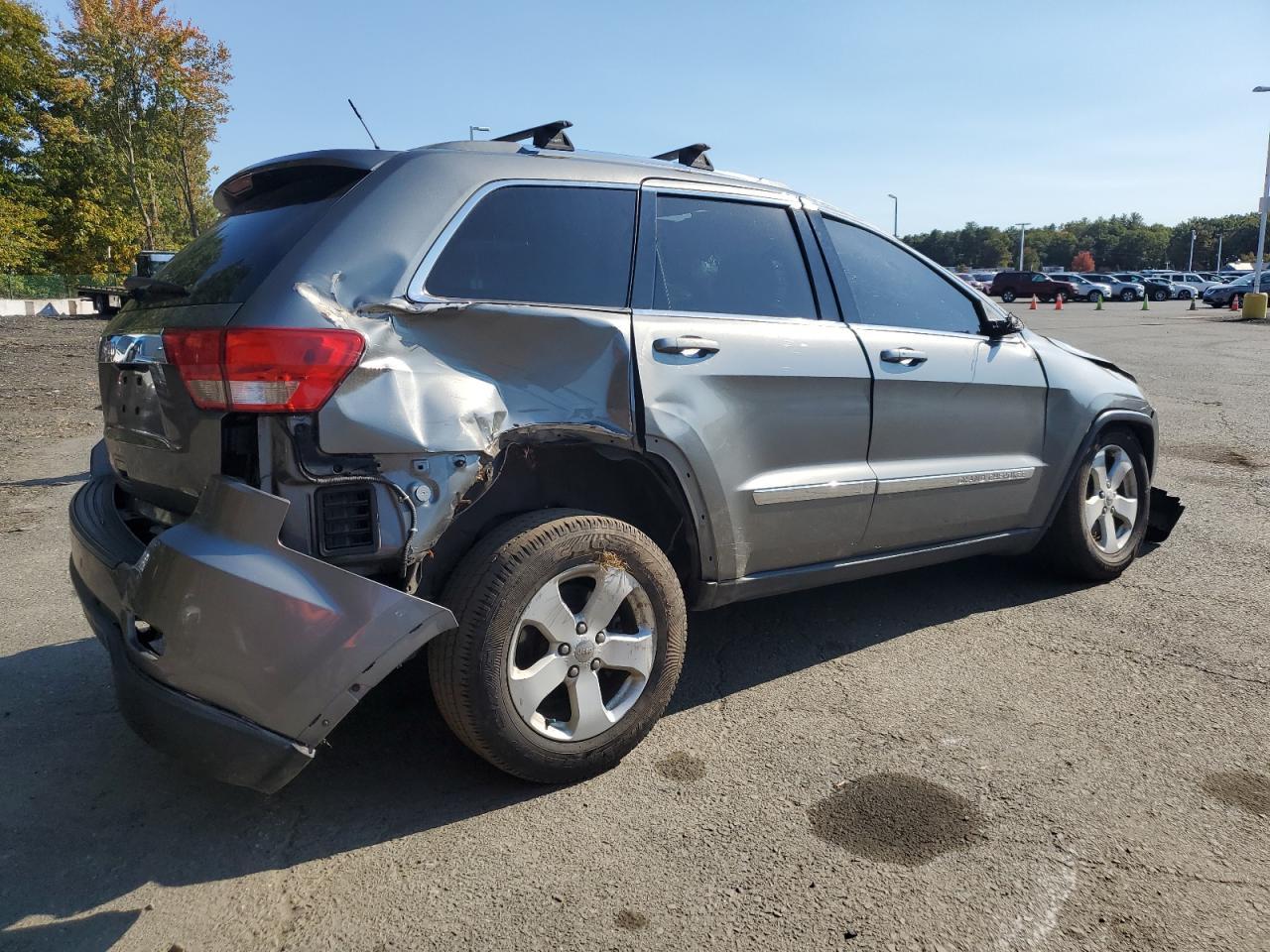 2012 Jeep Grand Cherokee Laredo - Image 3