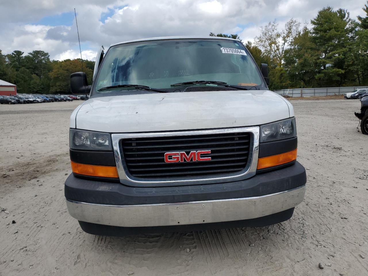 2017 GMC Savana G2500 - Фото 5
