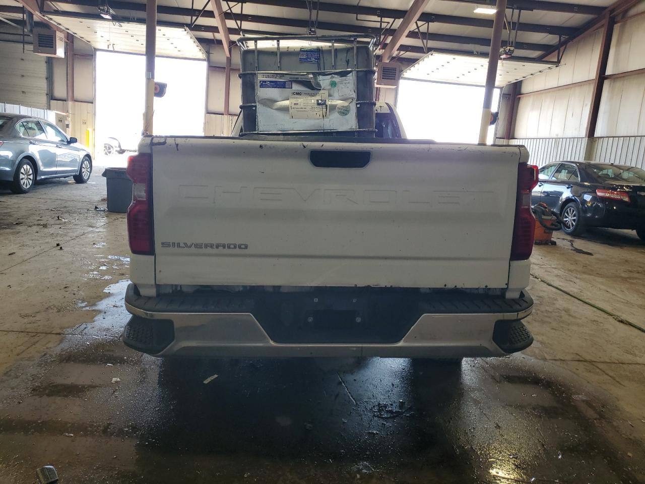 2020 Chevrolet Silverado C1500 - Фото 6