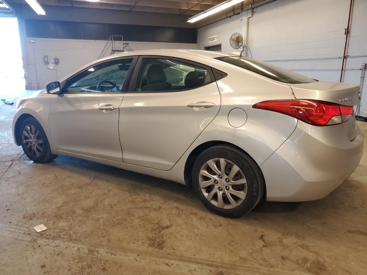 2012 Hyundai Elantra Gls - Image 2