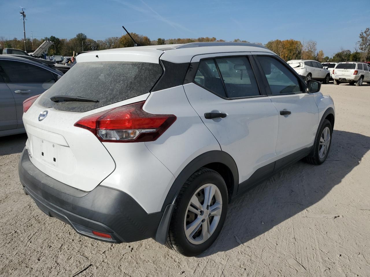 2019 Nissan Kicks S - Фото 3