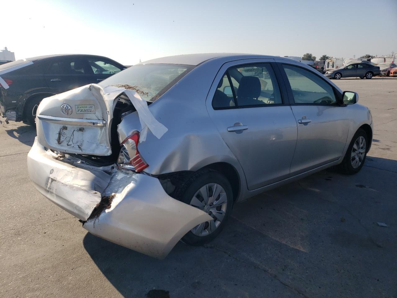 2012 Toyota Yaris - Фото 3