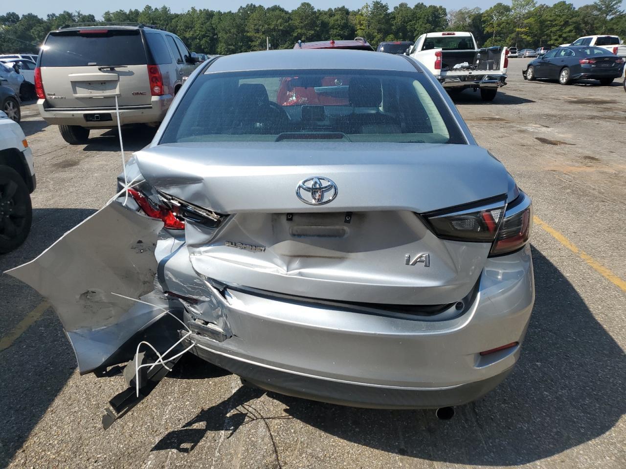 2018 Toyota Yaris Ia - Фото 6