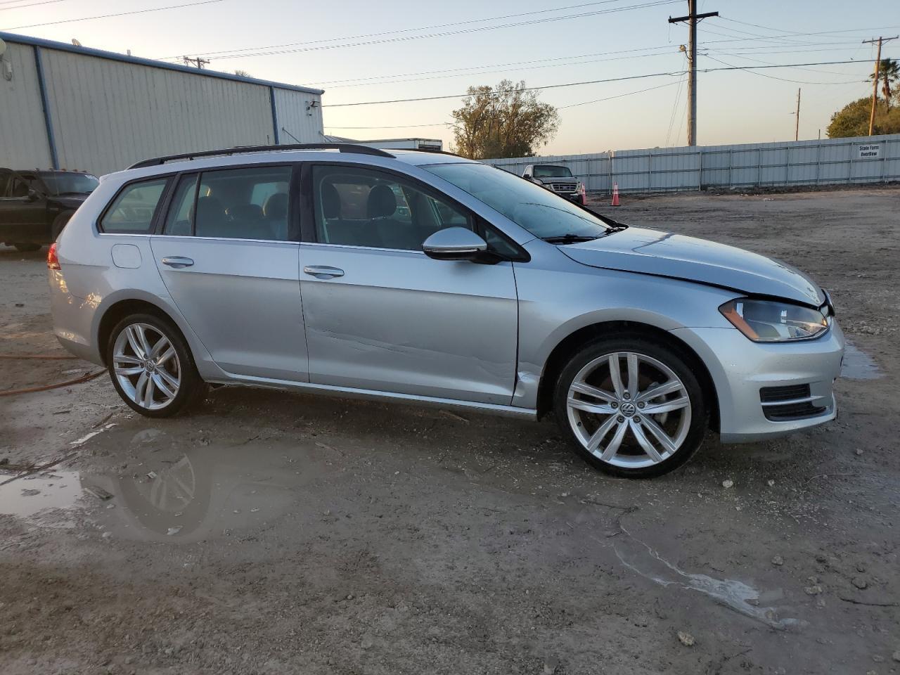 2016 Volkswagen Golf Sportwagen S - Фото 4