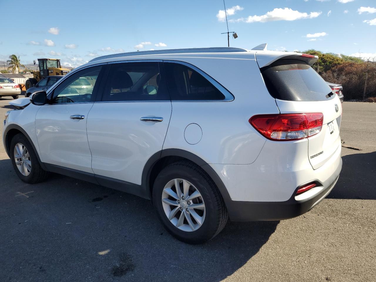 2018 Kia Sorento Lx - Image 2