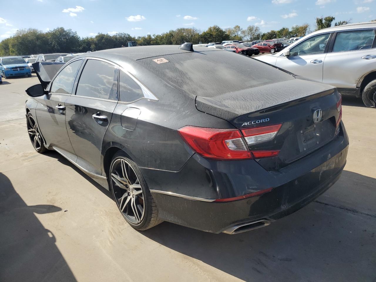 2022 Honda Accord Touring - Фото 2