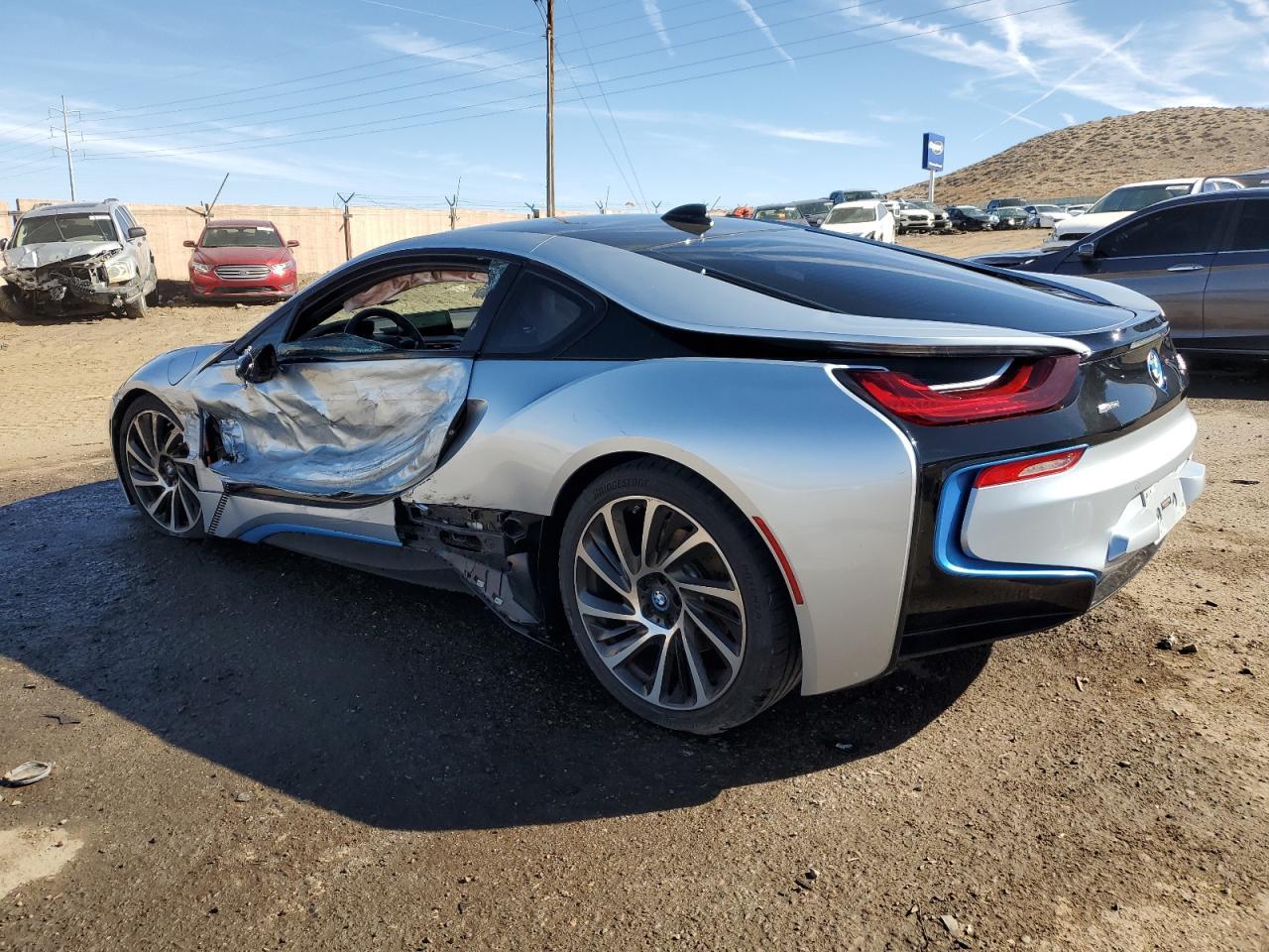 2015 BMW I8 - Image 2