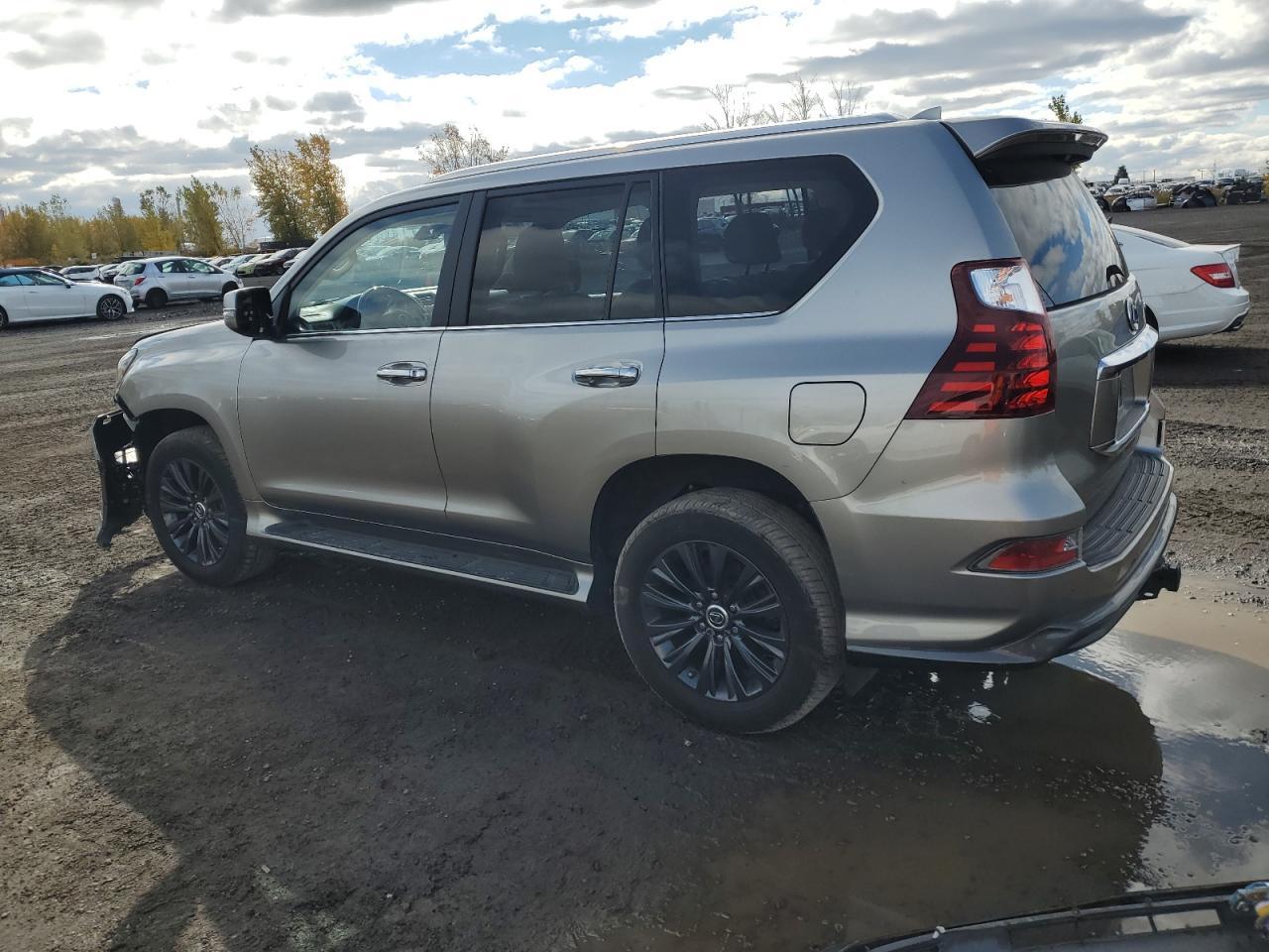 2021 Lexus Gx 460 Premium - Image 2