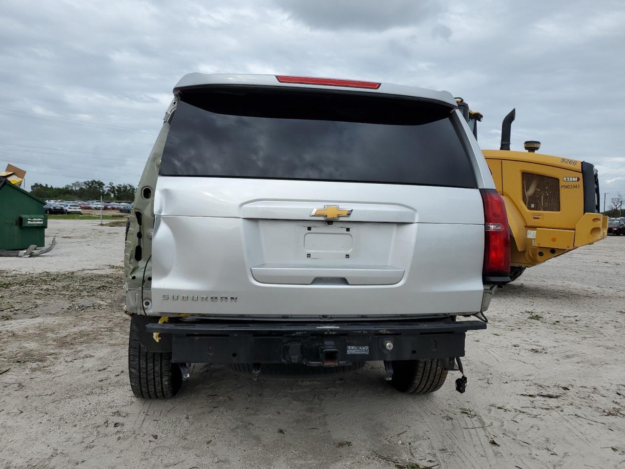 2018 Chevrolet Suburban C1500 Lt - Image 6