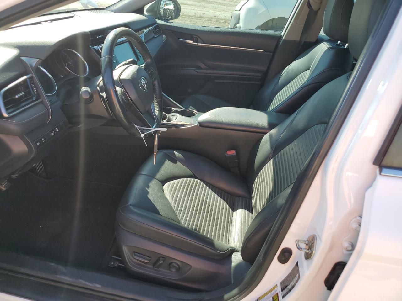 2019 Toyota Camry L - Image 7