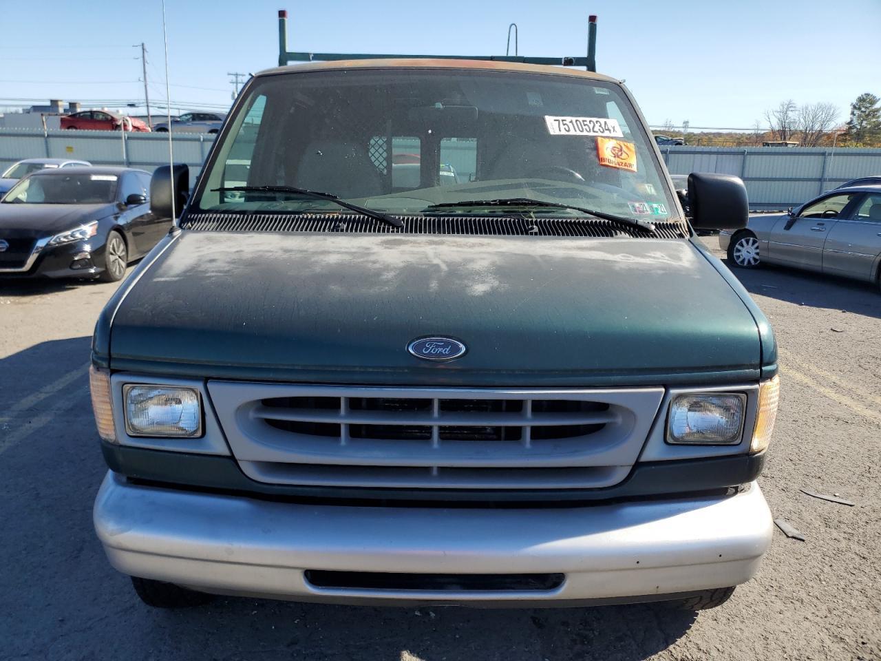 2000 Ford Econoline E150 Van - Image 5