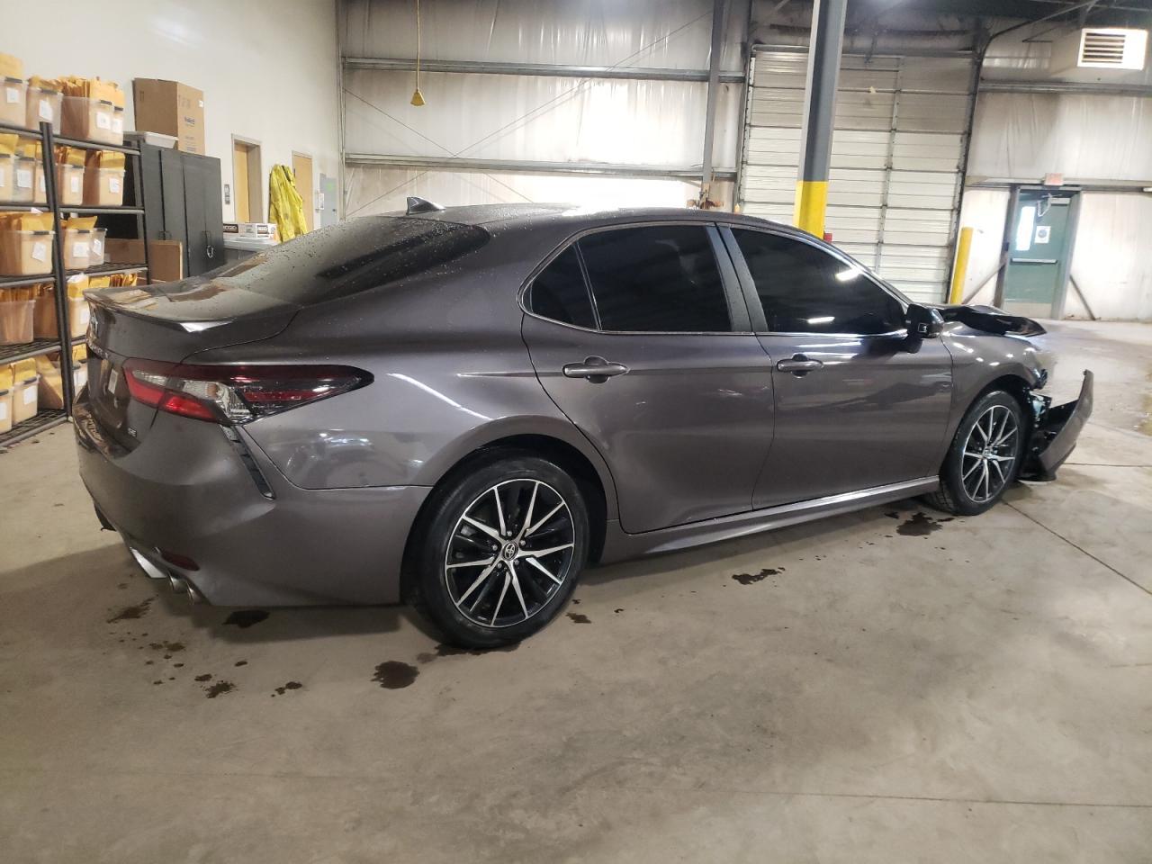 2023 Toyota Camry Se Night Shade - Image 3