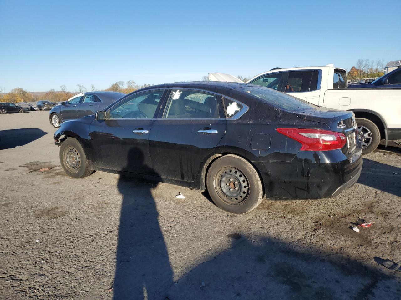 2018 Nissan Altima - Фото 2