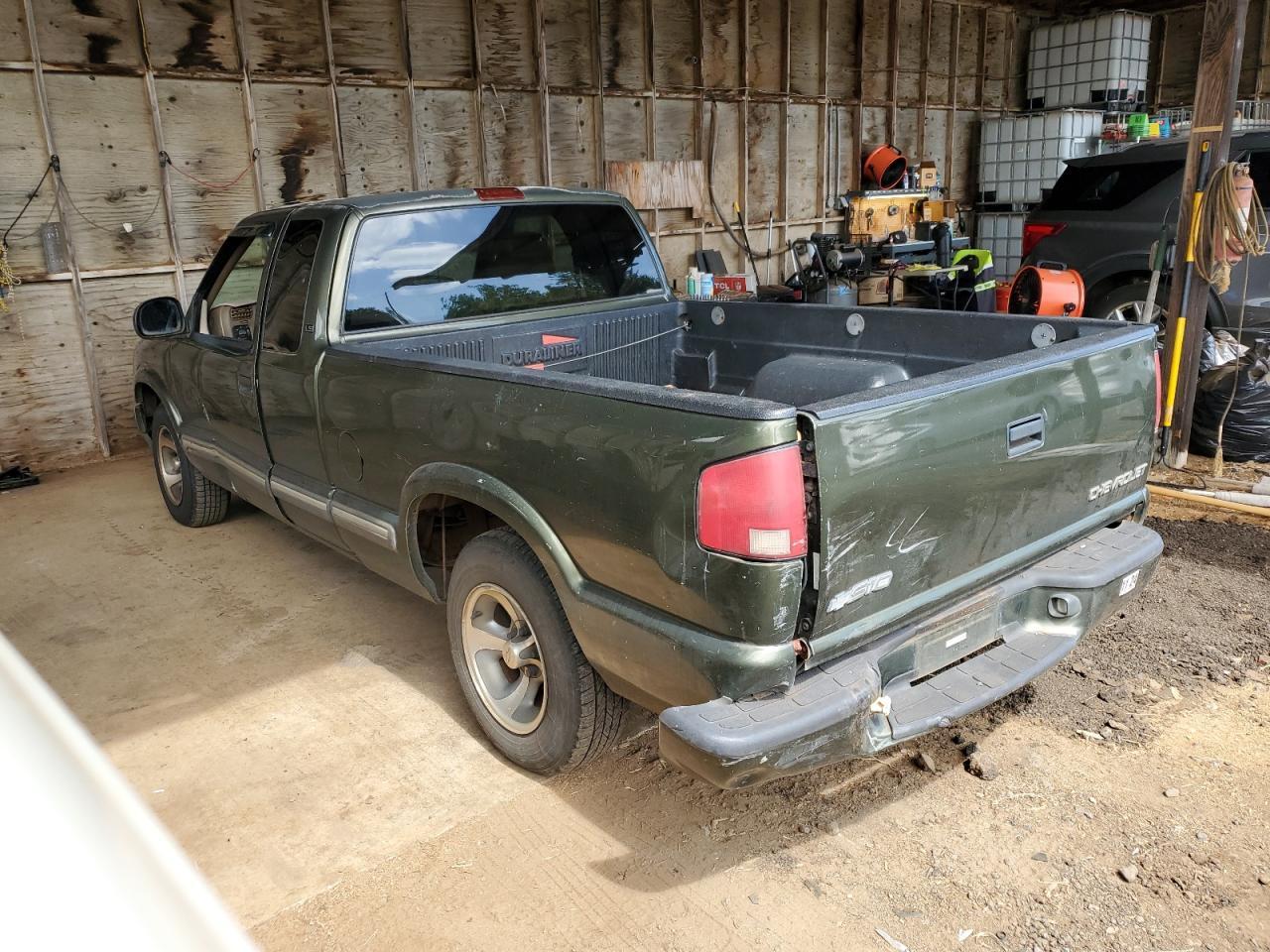 2001 Chevrolet S Truck S10 - Image 2
