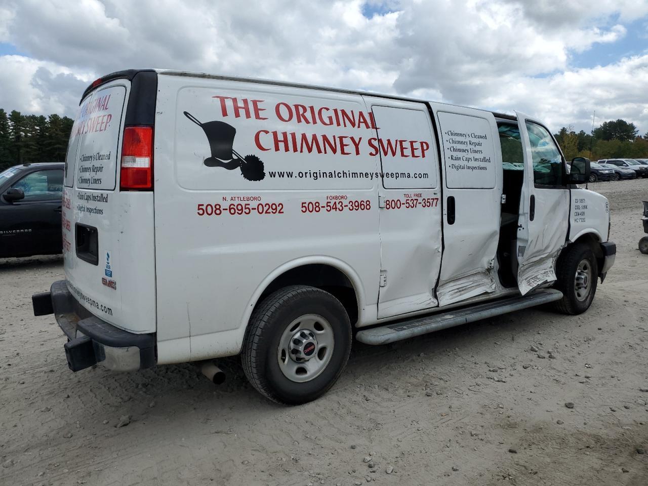 2017 GMC Savana G2500 - Фото 3