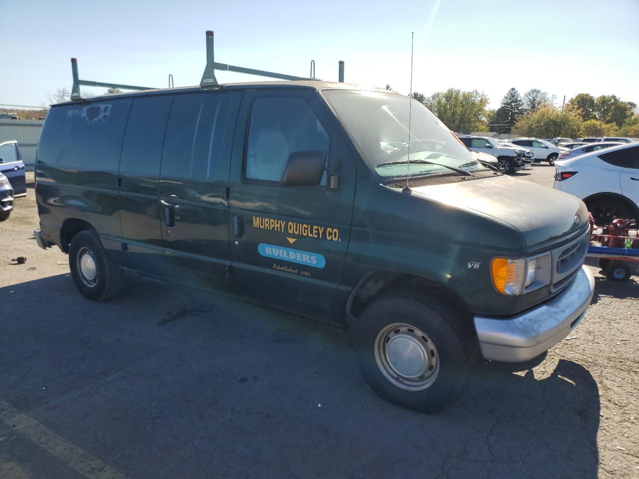 2000 Ford Econoline E150 Van - Image 4