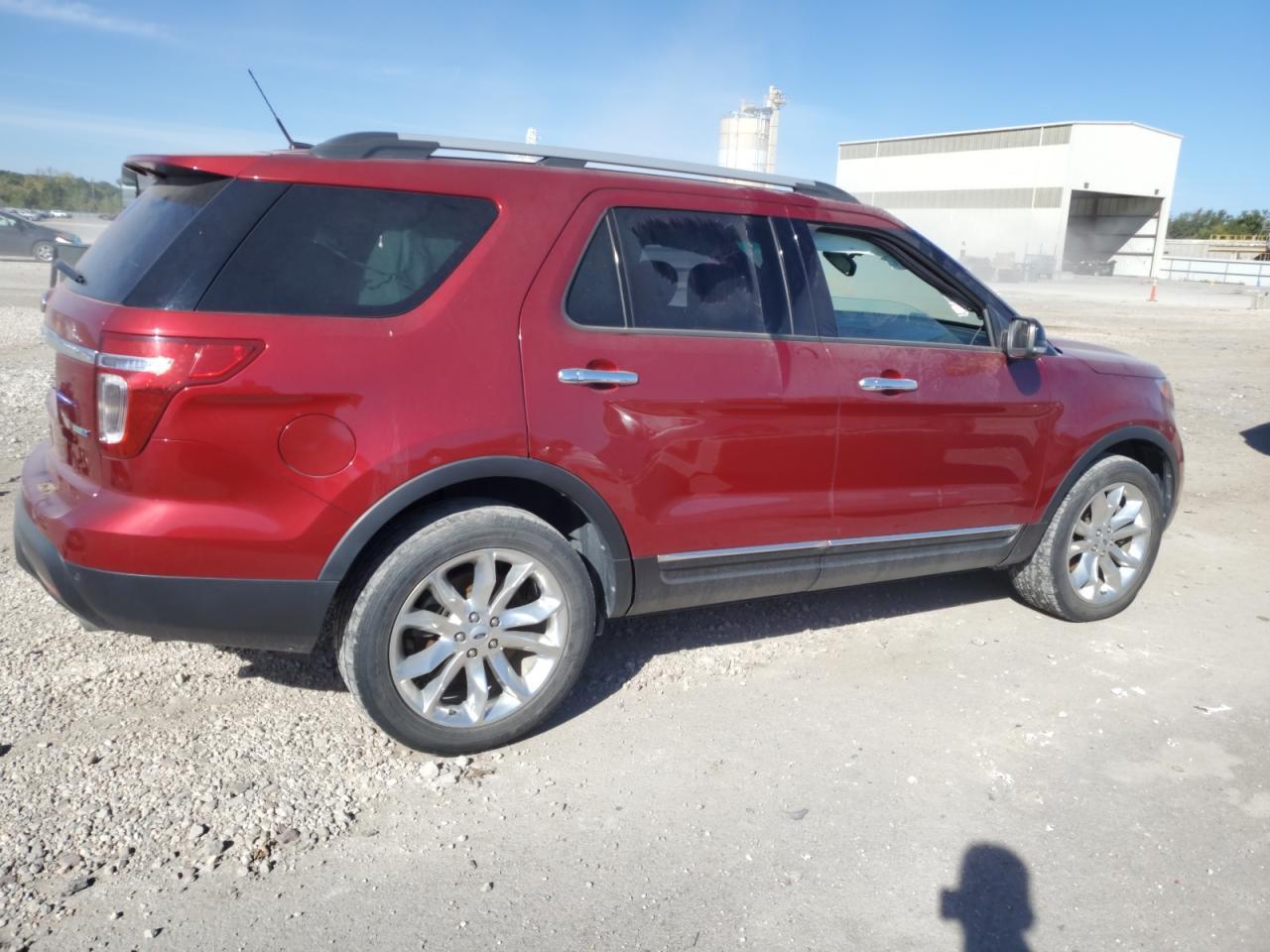 2015 Ford Explorer Xlt - Image 3